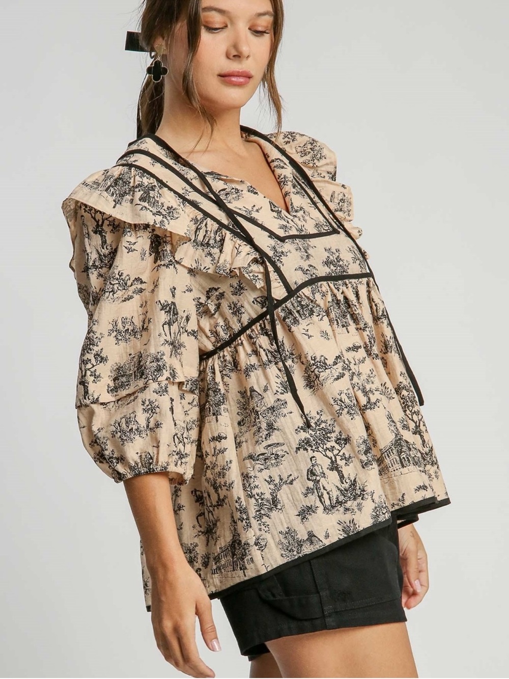 Umgee Toile Ruffled Peasant Top with Black Trim Size S NWT
